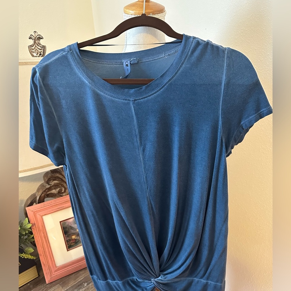 Cable and Gauge Blue Shirt Size Large